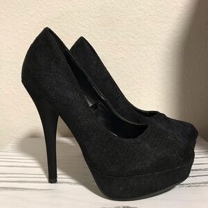 Forever 21 Black Lace Heels